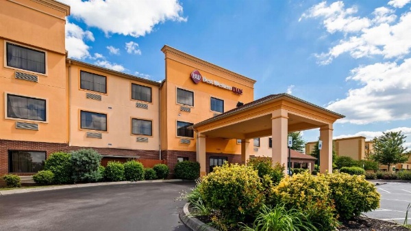 Best Western Plus Strawberry Inn & Suites image 10