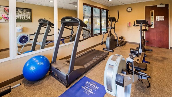 Best Western Plus Strawberry Inn & Suites image 17